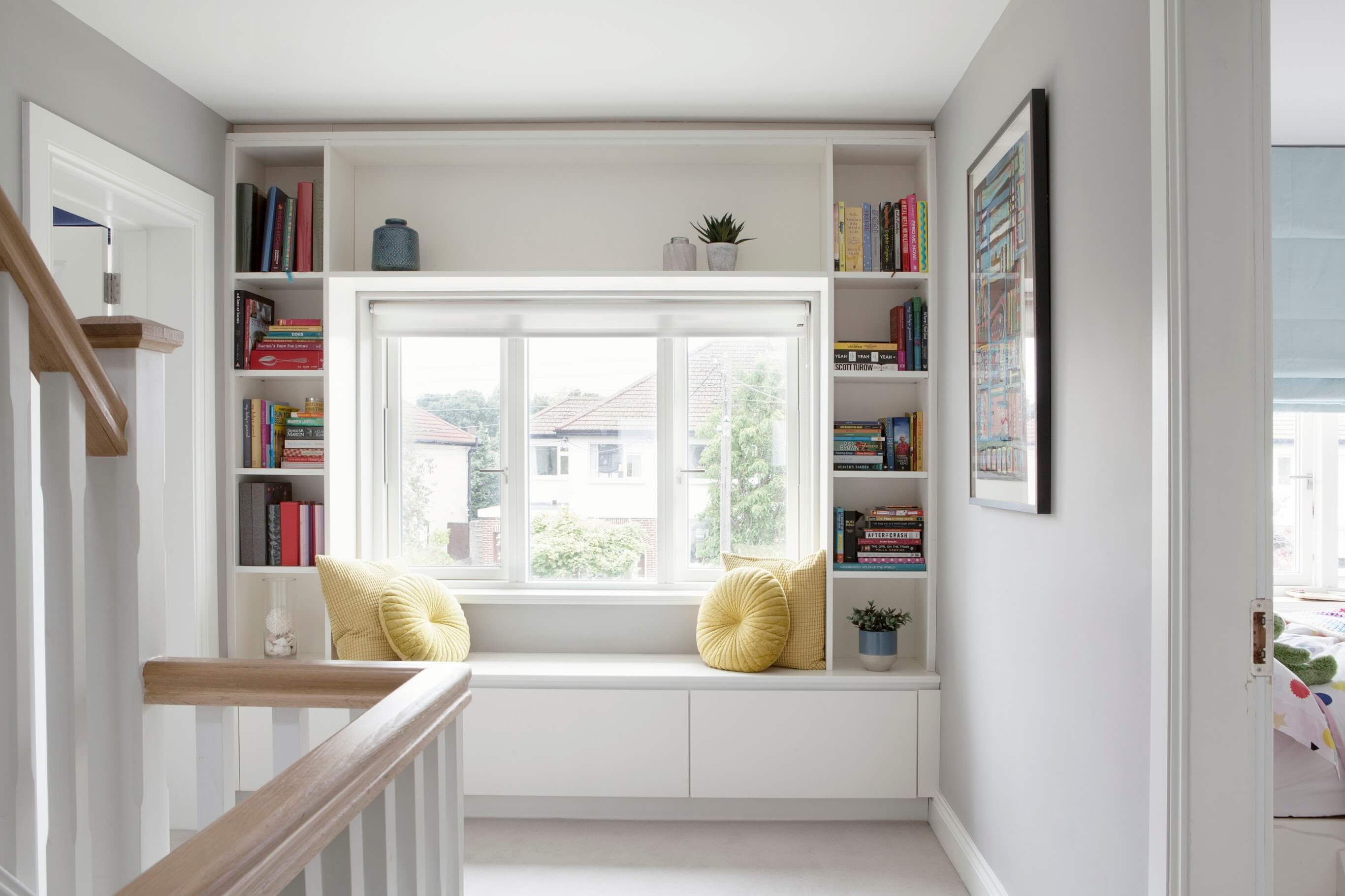 Create a reading area on a landing space